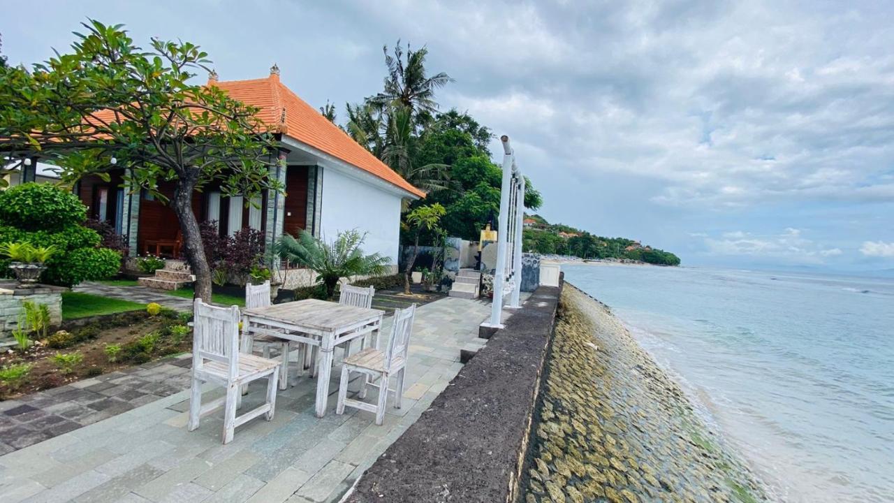 Juan Beach Bungalow Batununggul Exterior photo